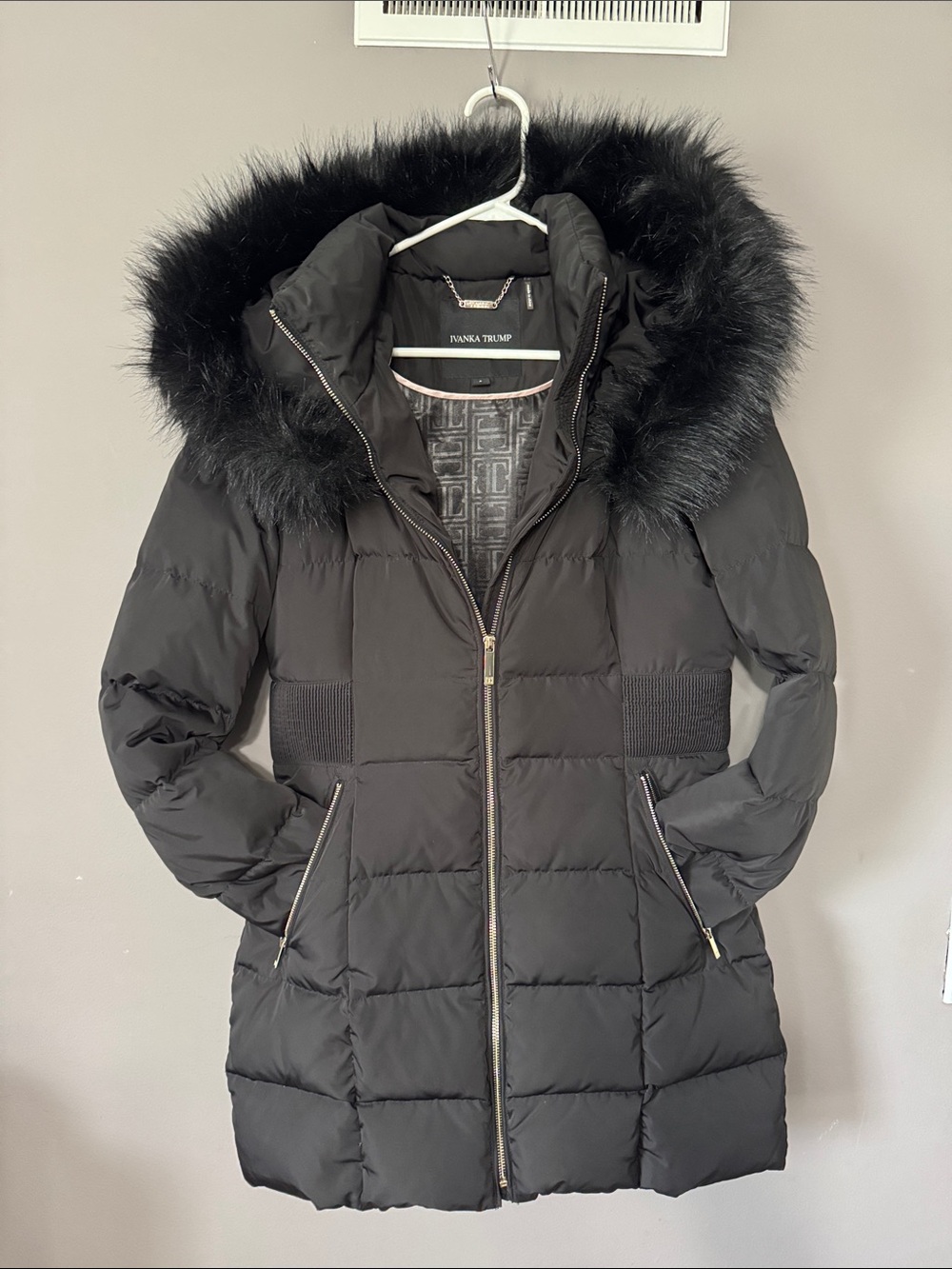 Ivanka Trump Black Quilted Puffer Coat with Faux Fur Hood - Small